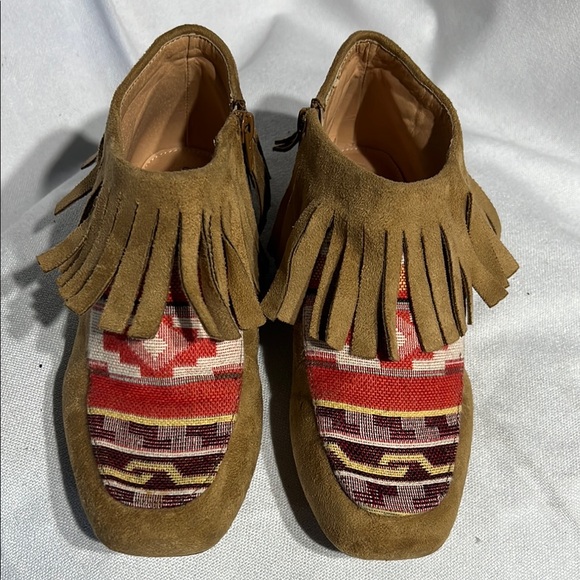 comfortview Shoes - Fringed Suede‎ Ankle Boots with Patterned Toe